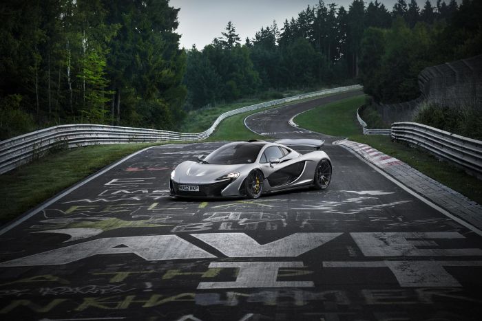 McLAREN P1 JOINS THE EXCLUSIVE SUB-SEVEN MINUTE CLUB AT THE NURBURGRING 01