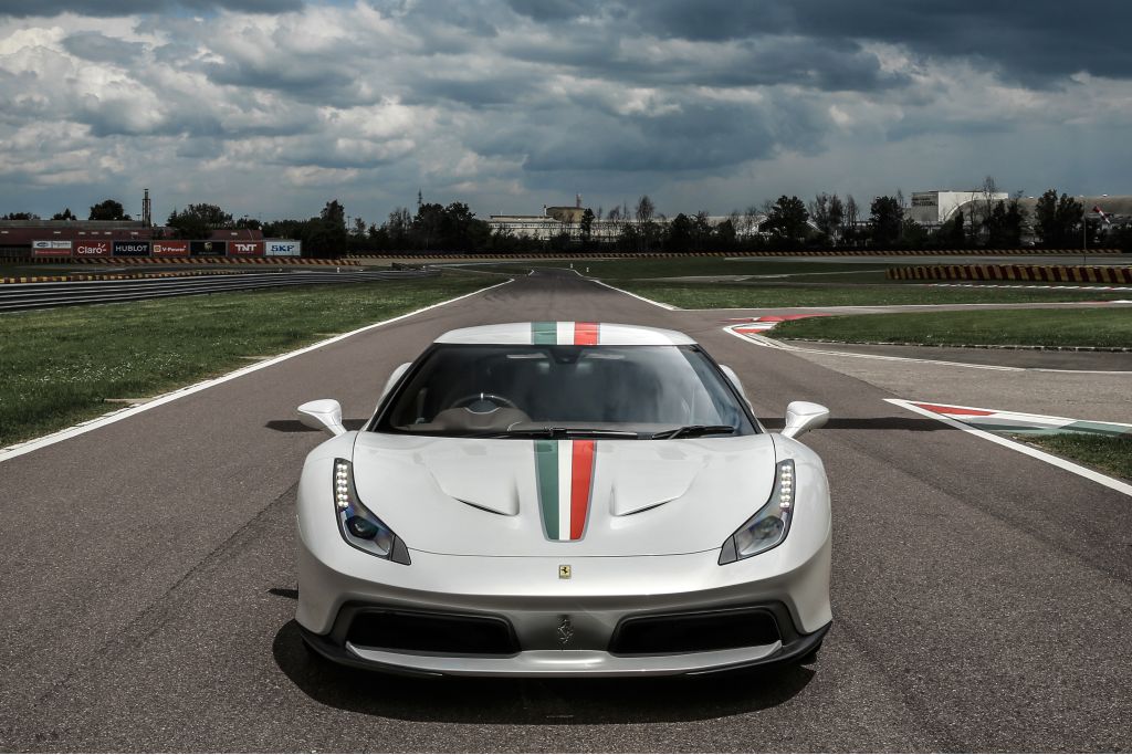 160373-car-458_MM_Speciale_front