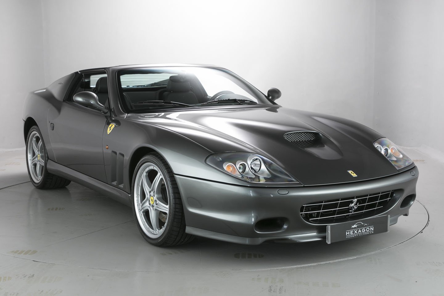 1234289_Ferrari 575 front side